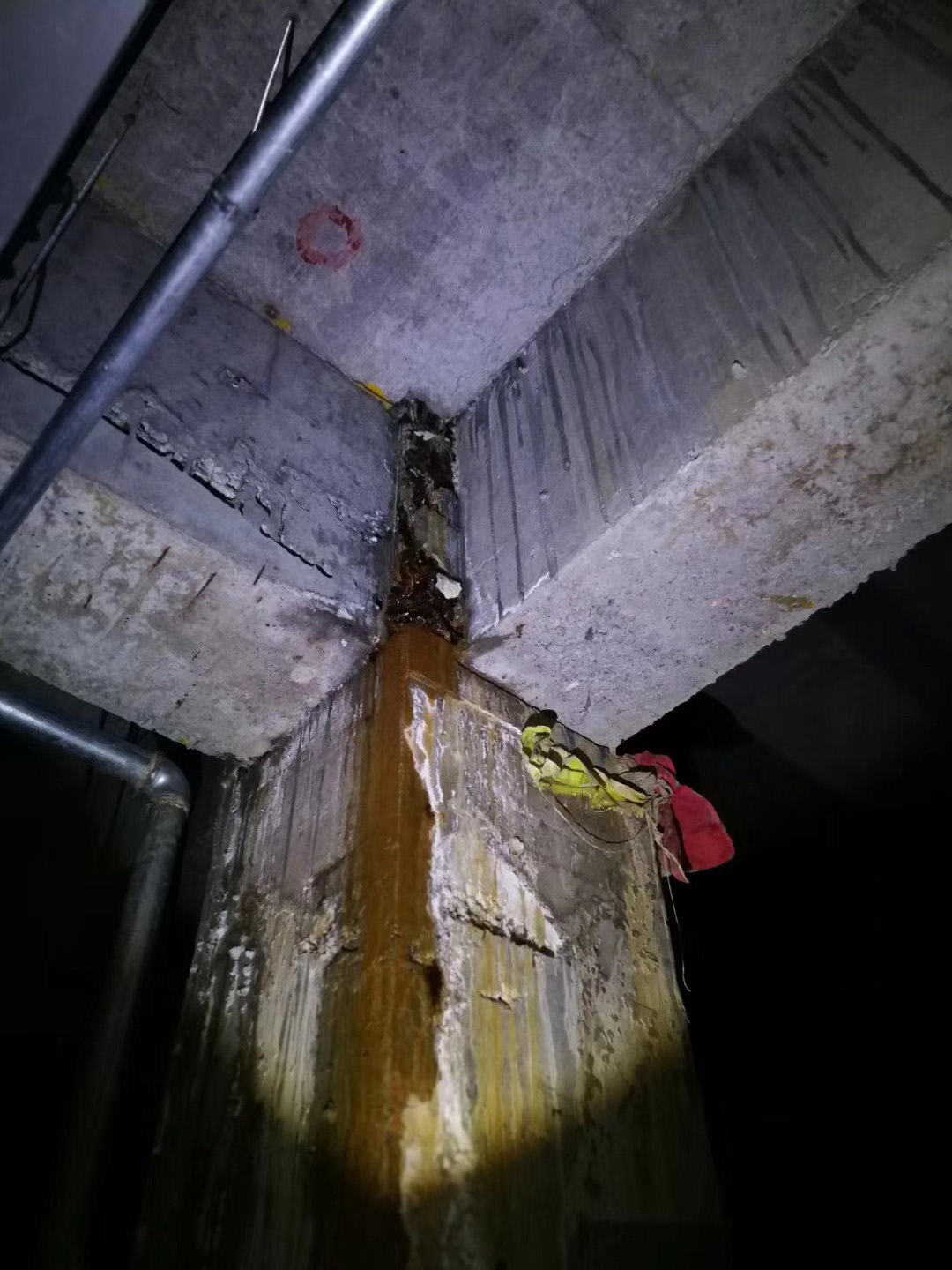 地下室顶板注浆堵漏（维修方法及收费情况)1