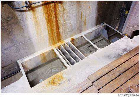 地下室顶板变形缝渗漏原因和防水防治方法1