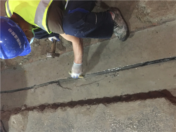 地下车库沉降缝漏水处理方案，地下室沉降缝防水做法