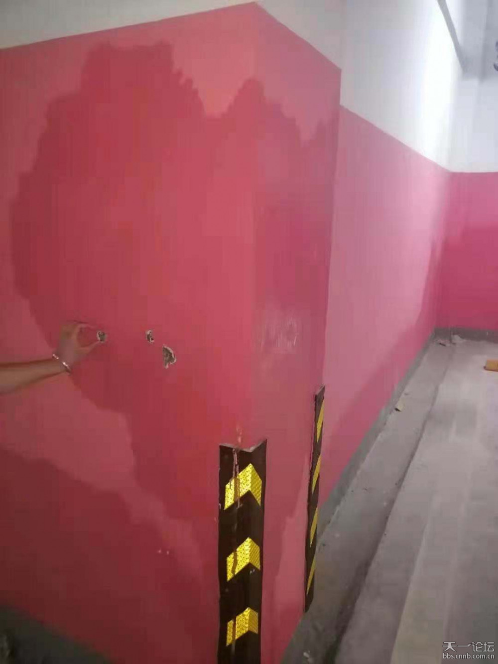 镇海招宝新苑地下室渗水严重，业主表示急需维修治理7